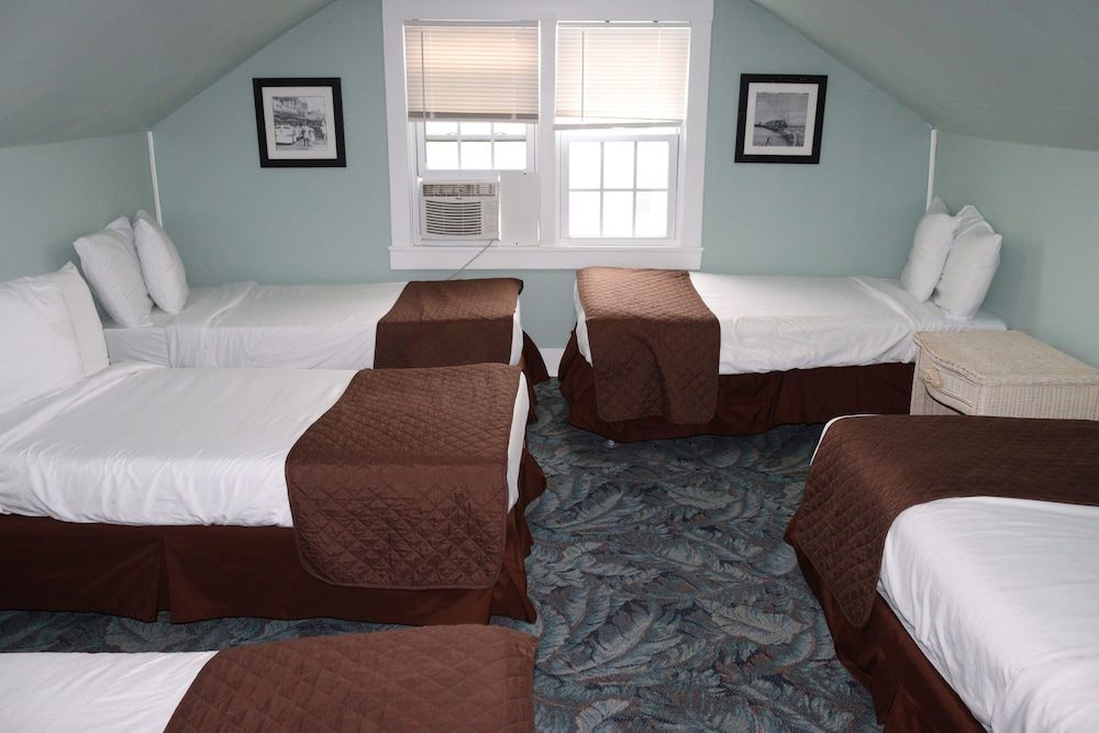 The Burgundy Inn Hotel and Apartments 2