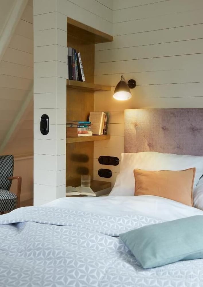 Five Rooms 2