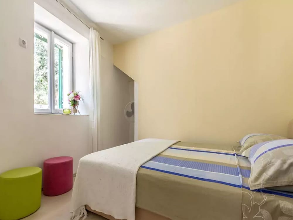 Apartment Bova 2