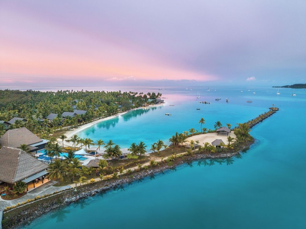 Plantation Island Resort 1