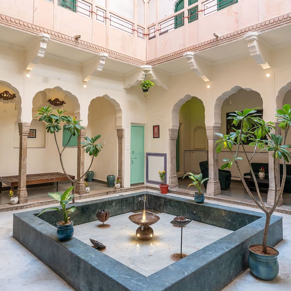 Bloom Boutique l Chelon Haveli 2