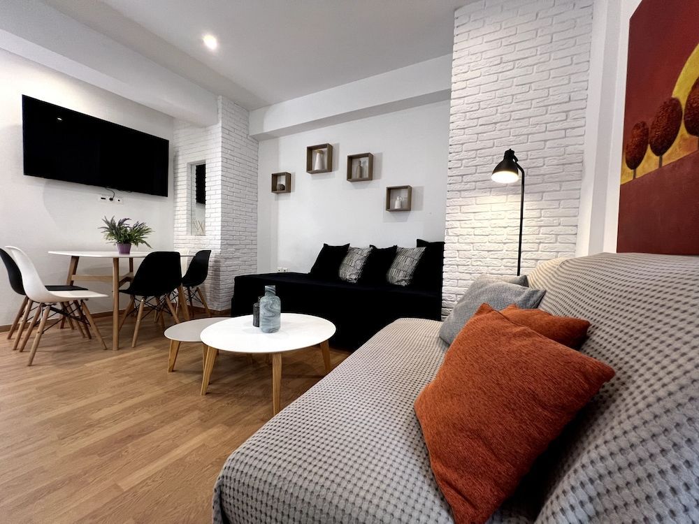 Allure Athens Urban Suites 2