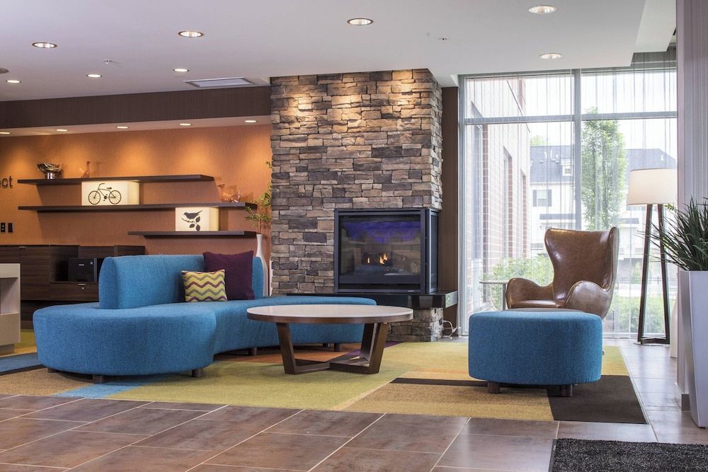 Fairfield Inn & Suites by Marriott Pittsburgh North/McCandless Crossing 1
