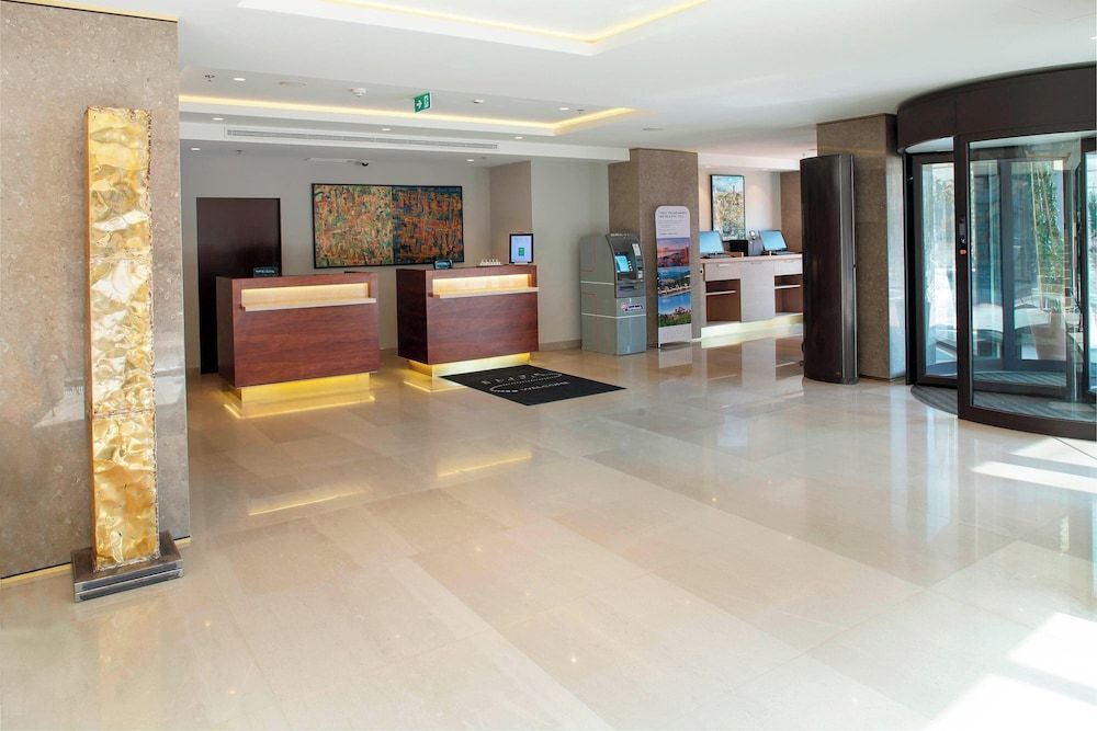 Courtyard by Marriott Belgrade City Center 2