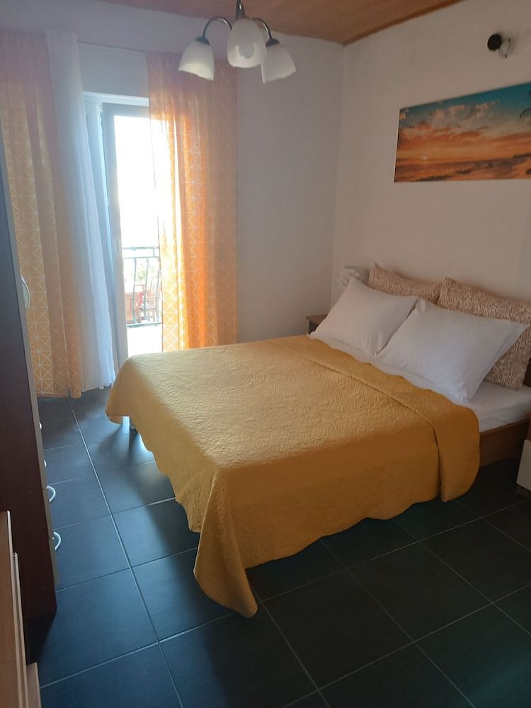 Apartment Ante 2