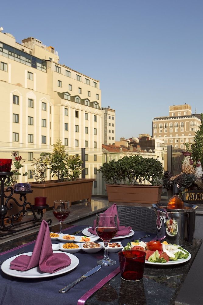 Taximist Hotel 1