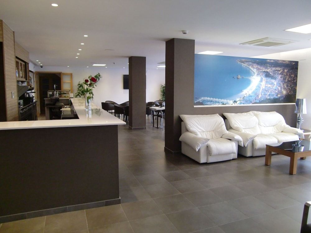 Petit Palau - Adults Only 2