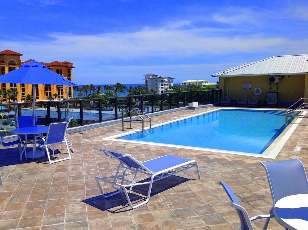Vistalmar Beach Resort 1