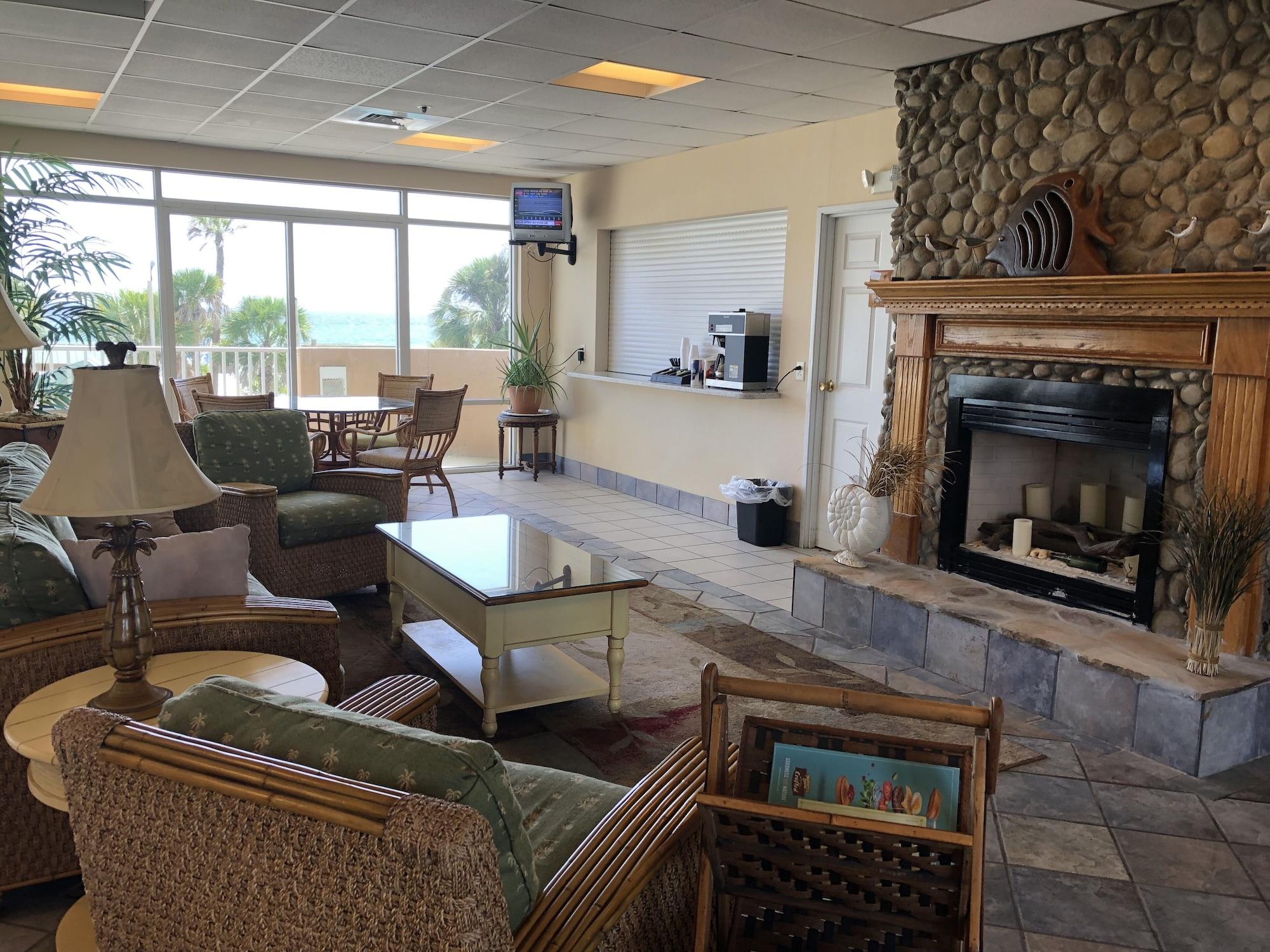 Holiday Terrace Beachfront Hotel, A By The Sea Res 2