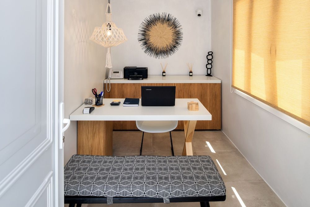 Hill Suites 2