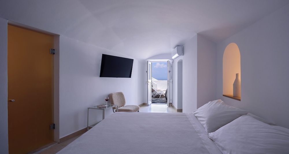 Anemos Family Suites 1