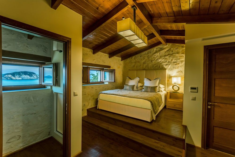 Exensian Villas & Suites 2
