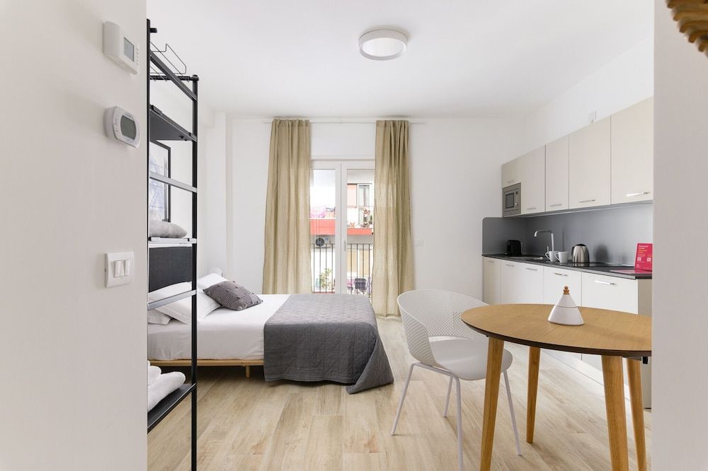 Palazzo Murat - Apartment With City View by Wonderful Italy 1