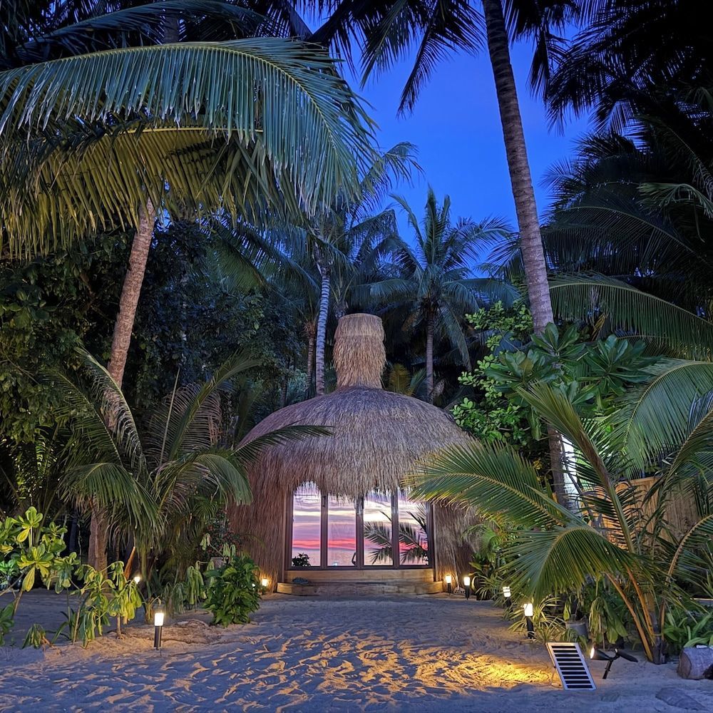 Paris - Busuanga - Cambaya Beach Resort - Busuanga