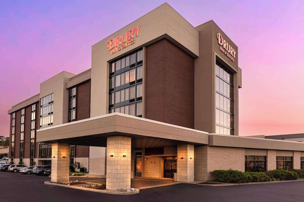 Drury Inn & Suites St. Louis-Southwest 1
