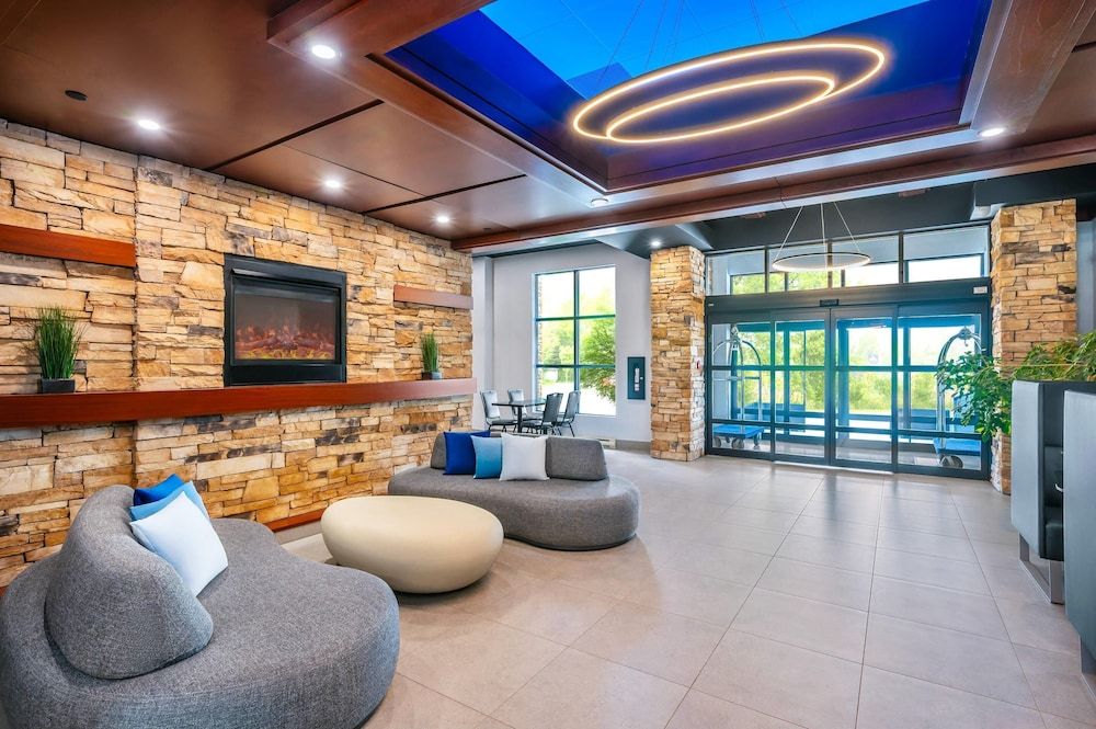 Quality Inn & Suites 2