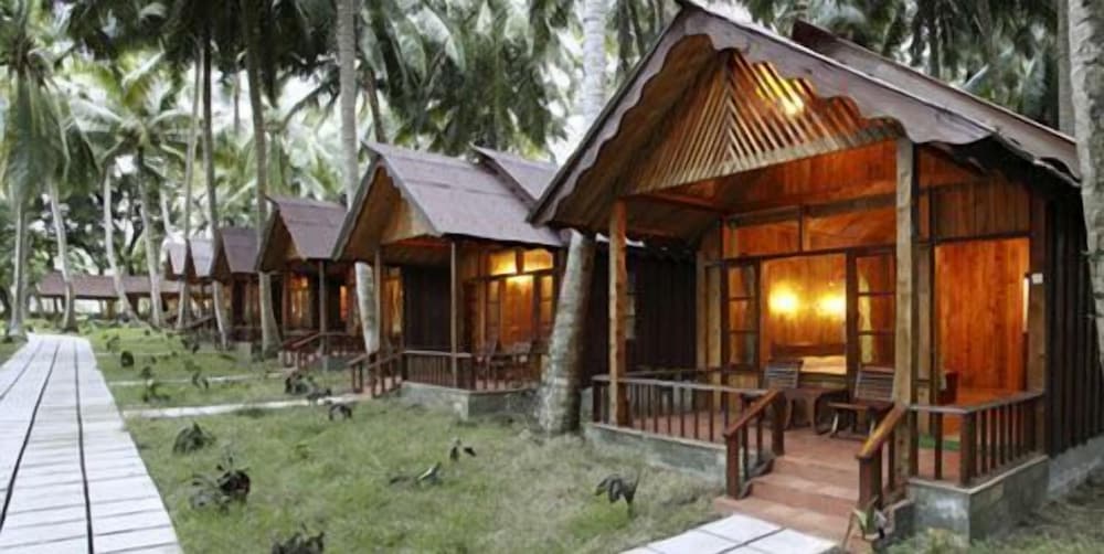 Symphony Palms Beach Resort And Spa 1