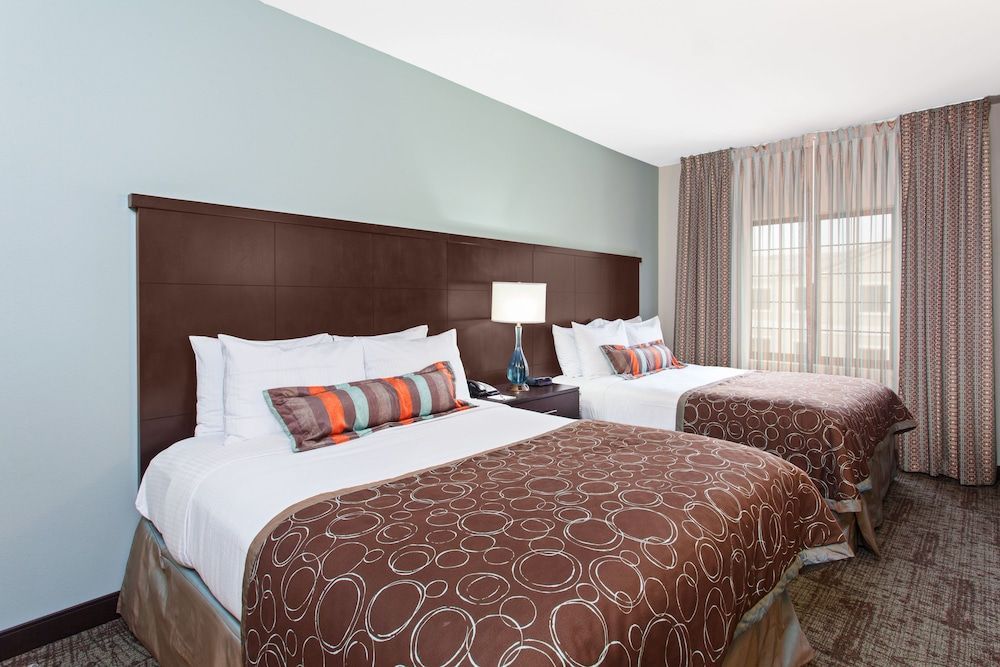Staybridge Suites IRVINE EAST/LAKE FOREST by IHG 2