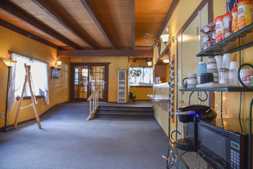 Alpine Lodge Red River 2