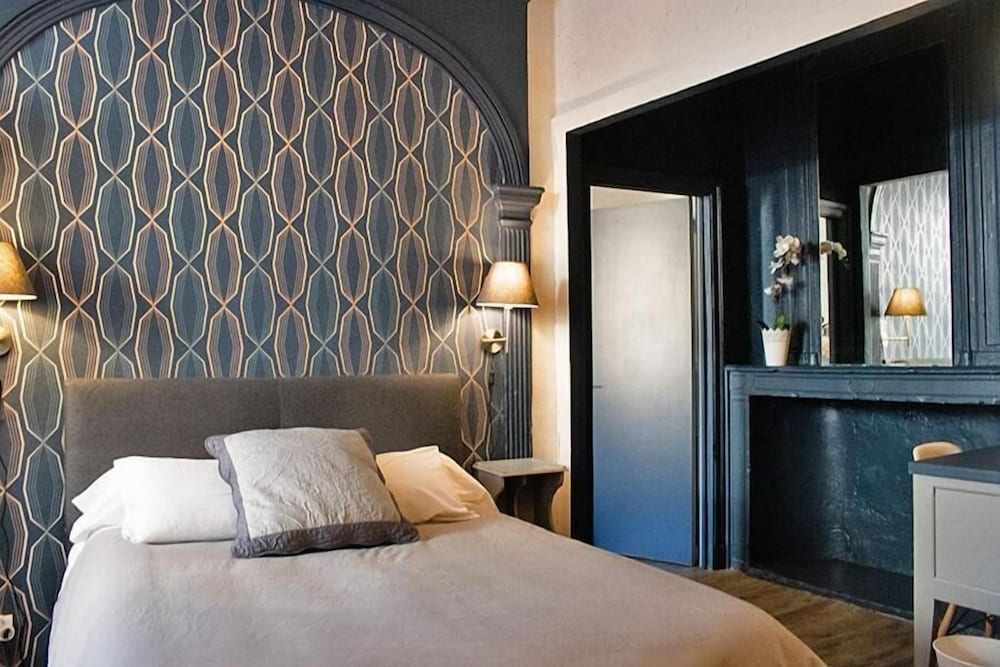 Hôtel Saint-Florent, à 2 pas du Théatre Antique d'Orange 2