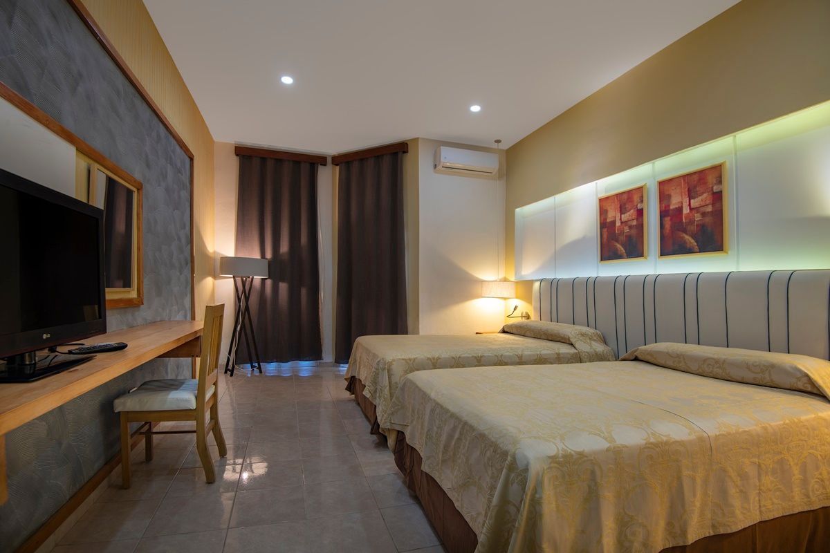 Hotel Paseo Habana 1