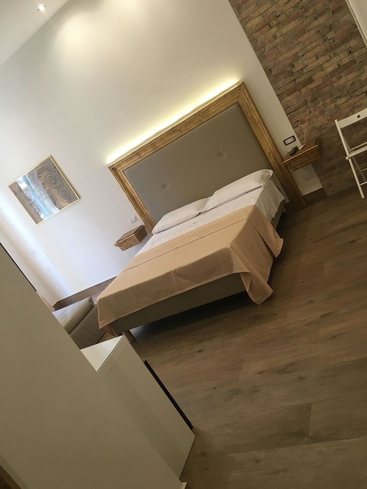 Art Atelier Accomodation Guest House 1