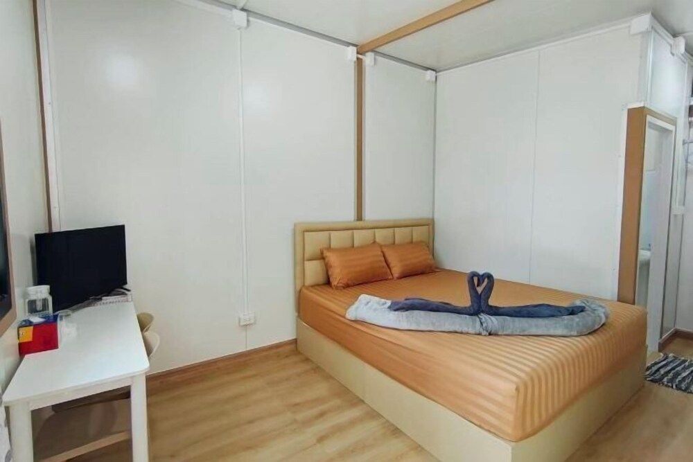 Ocean Room 1