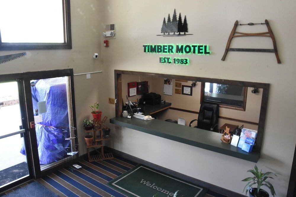 Timber Motel 2