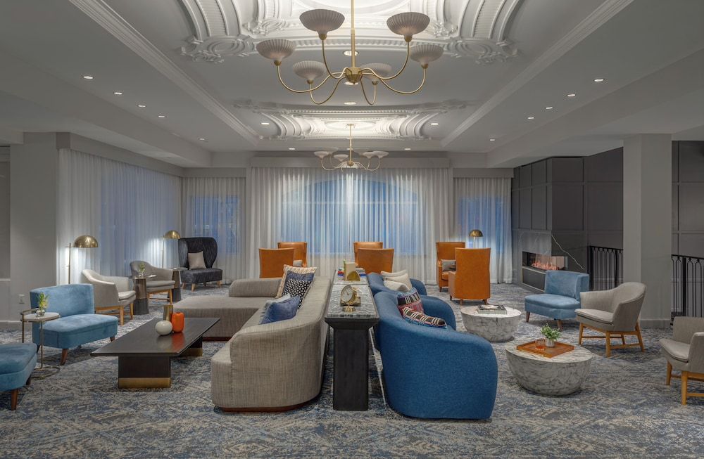 Hotel Commonwealth 2