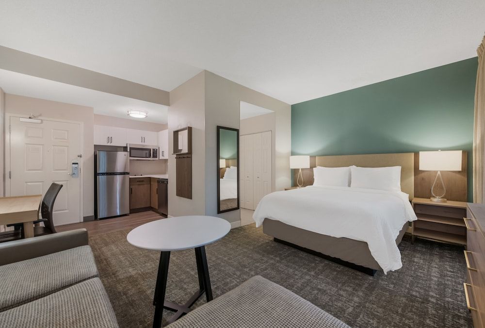 Staybridge Suites CHESAPEAKE - VIRGINIA BEACH by IHG 1