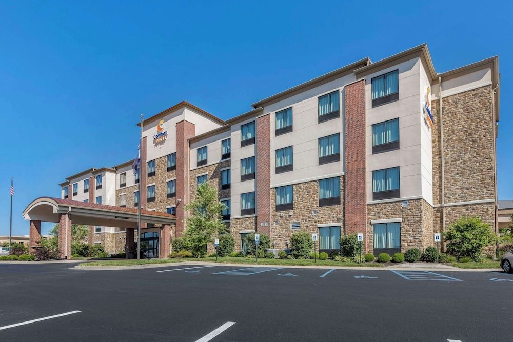 Comfort Suites Bridgeport - Clarksburg 1