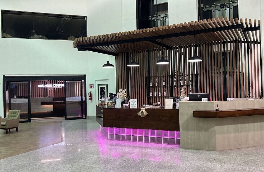 Hotel Corona Plaza 1