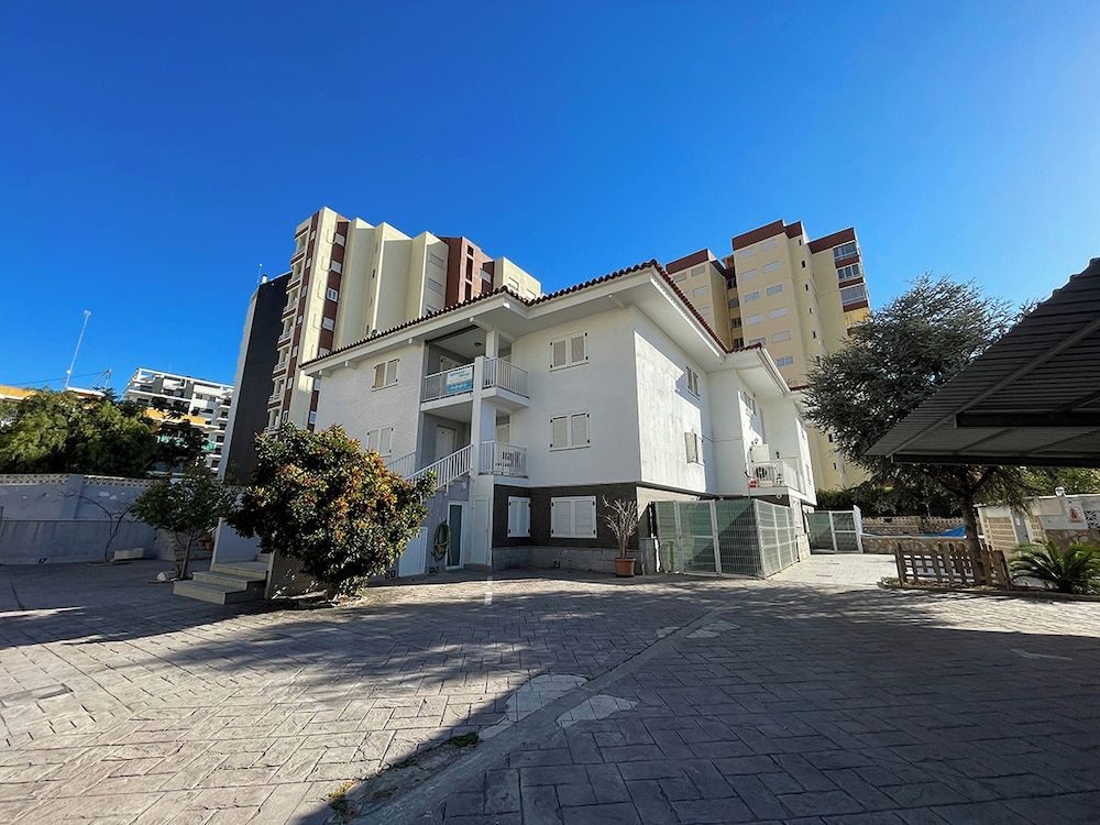 Apartamentos Gandía Centro 3000 1