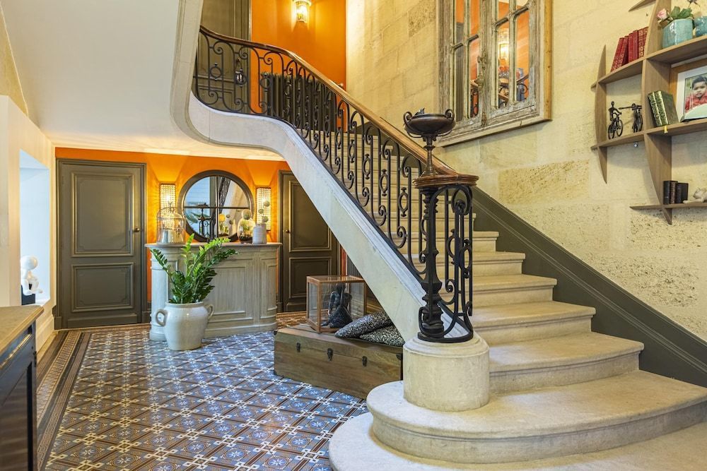 La Maison Mulatô, demeure privée d'hôtes, piscine & spa Libourne, Saint-Emilion 1