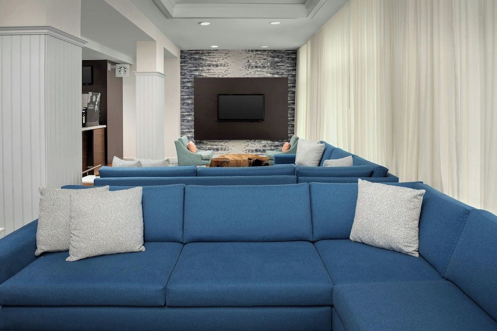 Courtyard by Marriott Virginia Beach Oceanfront North 37th Street 2