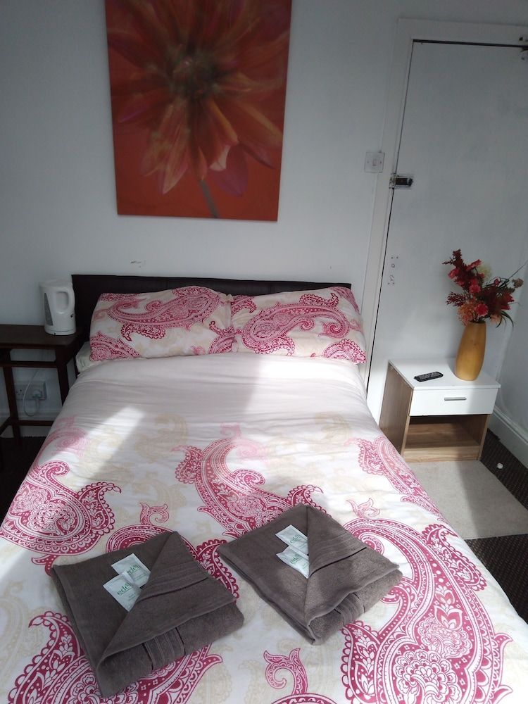 MyRoomz Seaview Hotel 2