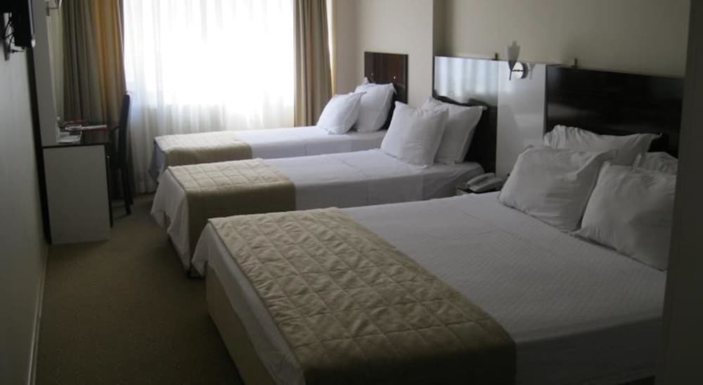 Anya Suit Otel 2
