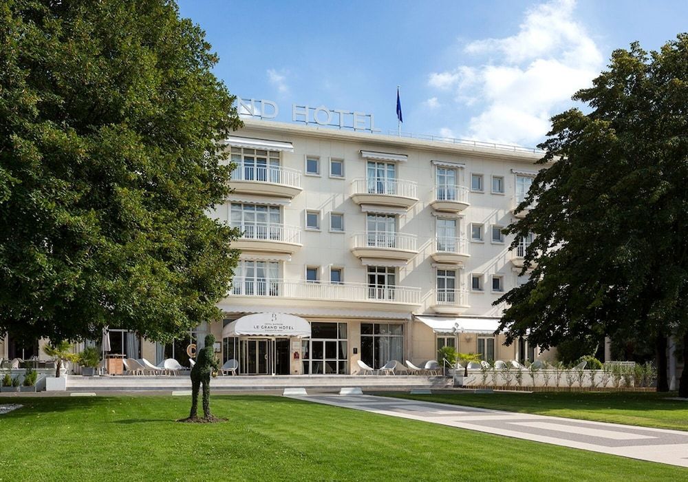 Hôtel Barrière Le Grand Hôtel 1