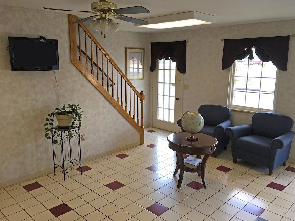 Americas Best Value Inn of Decatur 2