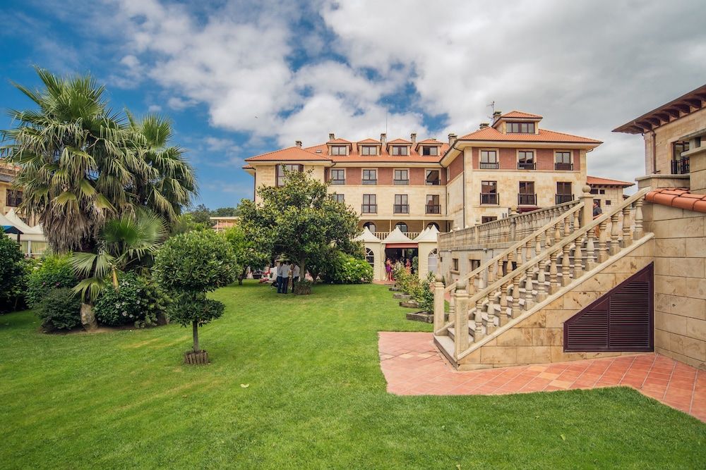 Hotel Spa Villa Pasiega 1