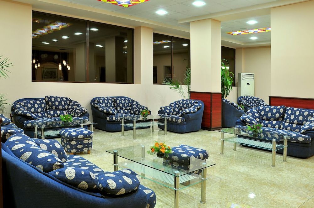 Kris Apartments at Paradise Green Park -FREE Parking 2