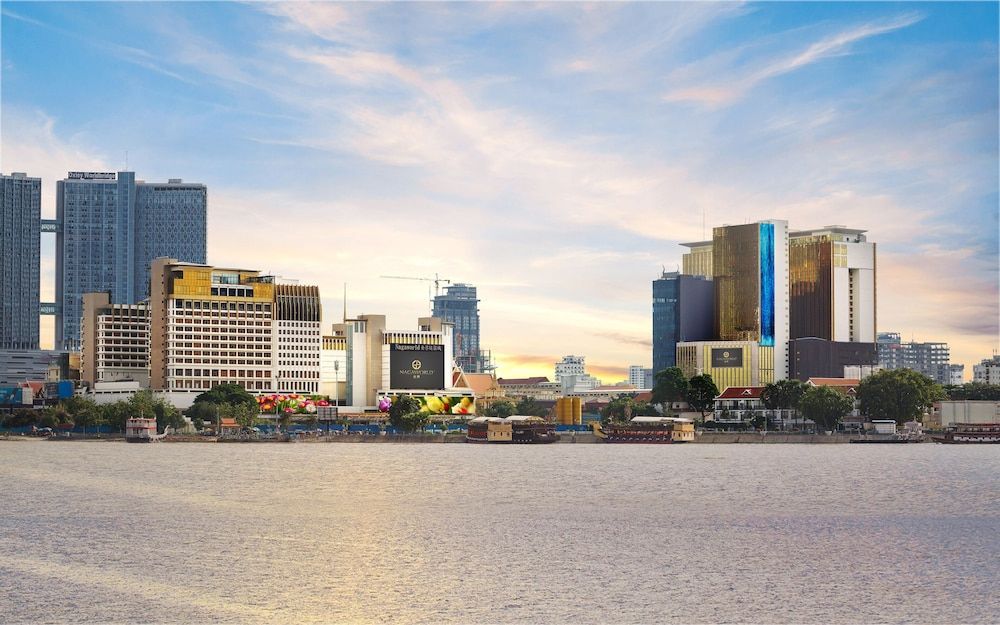 NagaWorld Hotel & Entertainment Complex 1