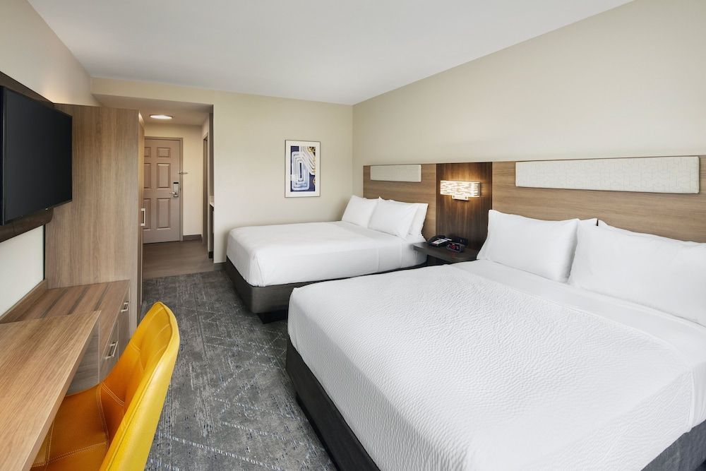Holiday Inn Express & Suites PORT ST. LUCIE WEST by IHG 2
