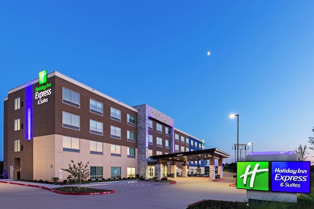 Holiday Inn Express & Suites PURCELL by IHG 1