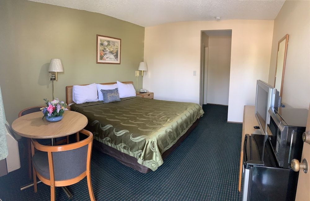Regency Inn Lakeport 2