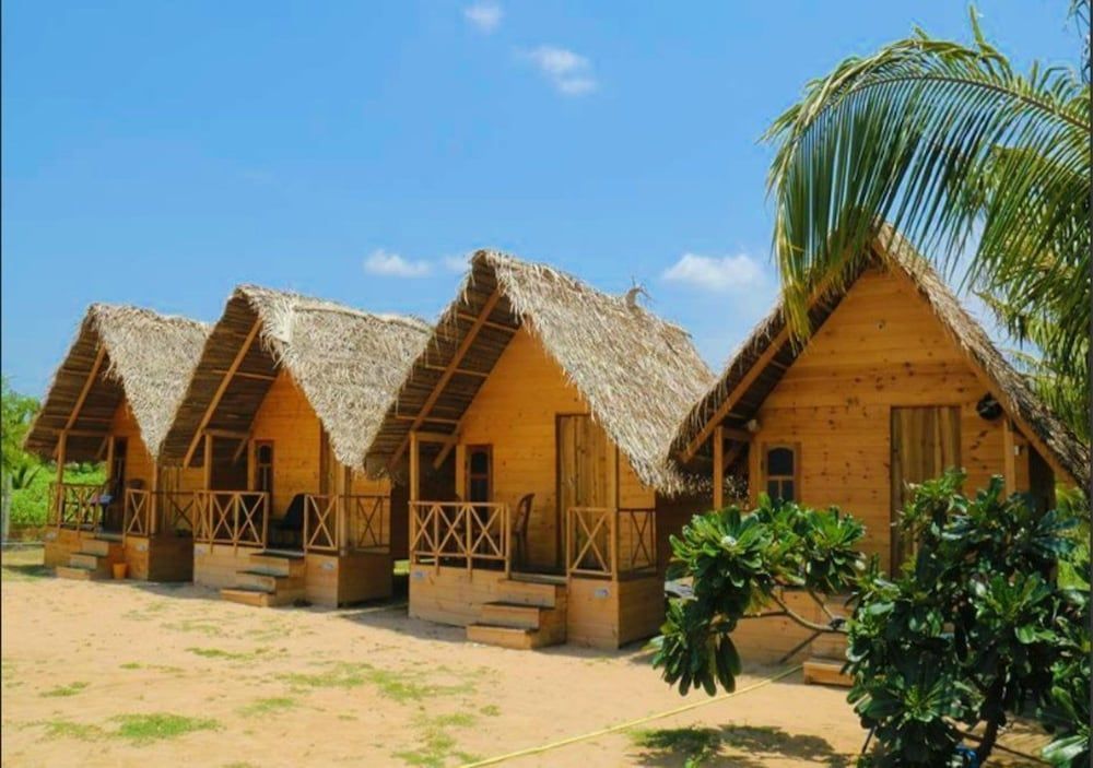 Ceylon Antheia Beach Resort 1