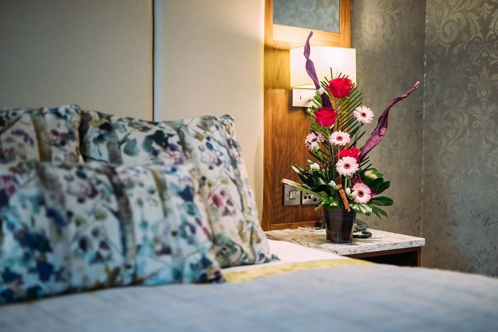 The Valley Hotel & Carriage Gardens 1
