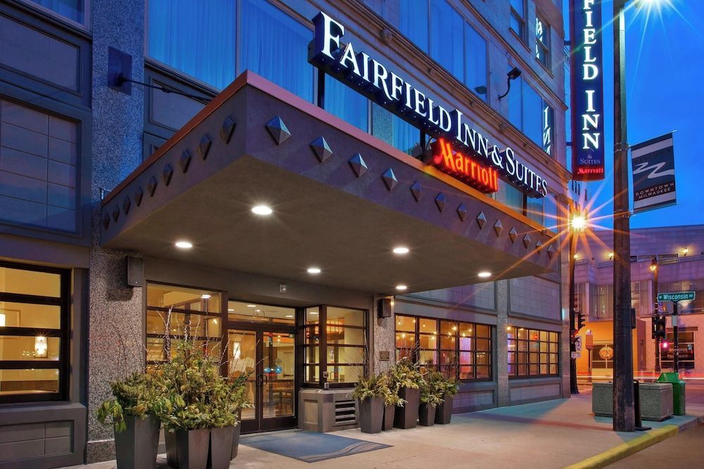 Fairfield Inn & Suites by Marriott Milwaukee Downtown 1