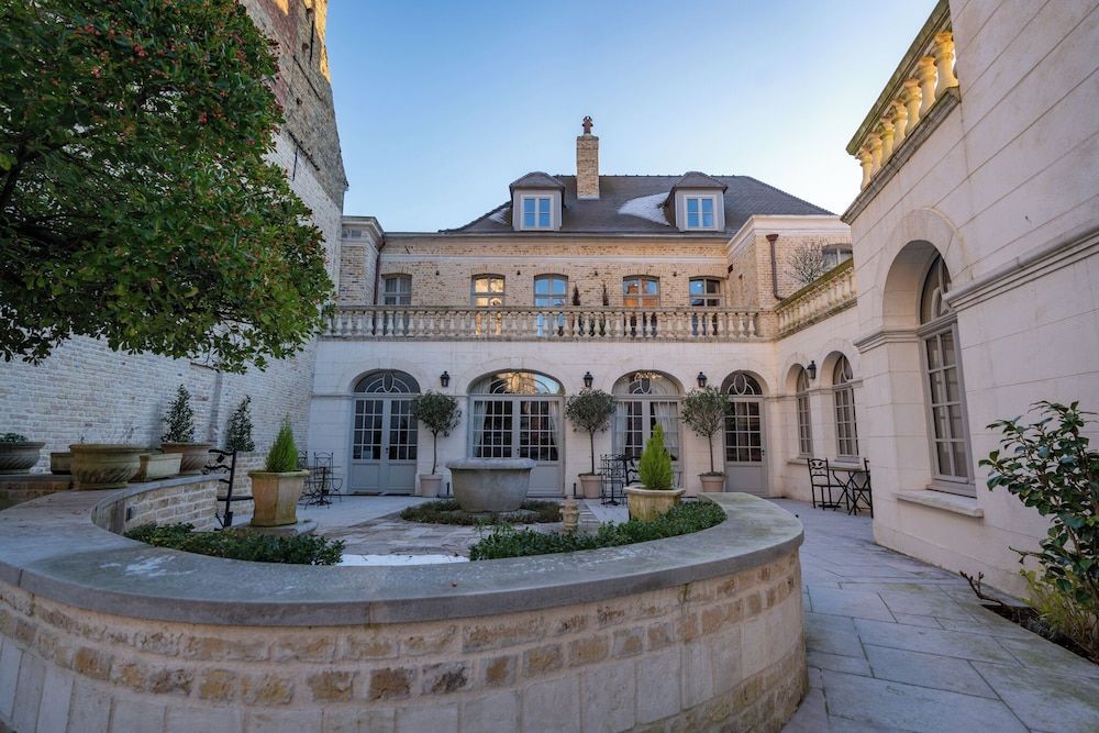 CLOS DU BAILLI 1