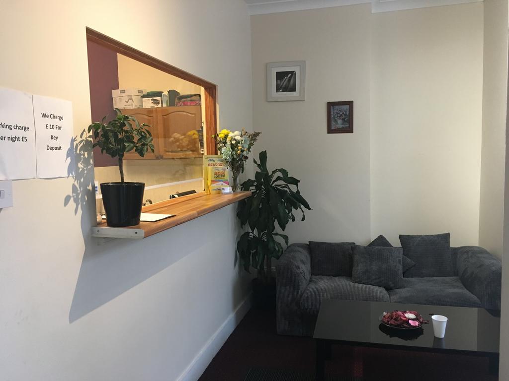 Homely En-Suite for Solo or Business Stay near Westfield Stratford 2